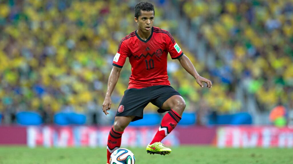 Giovani dos Santos en el Brasil vs México del Mundial 2014