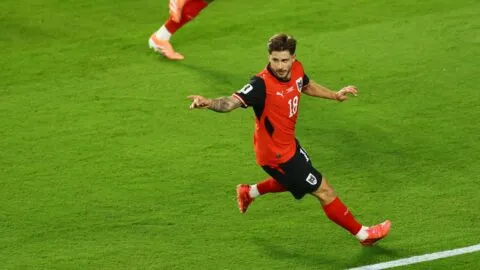 Austria vs Jordania en vivo: Golazo de Schmid y los austriacos ya ganan el partido