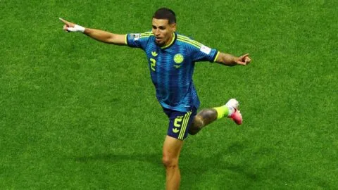 Uzbekistán vs Colombia en vivo: ¡Los Cafeteros se llevan la ventaja al descanso!