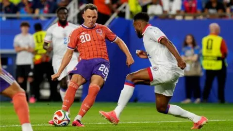 Haití vs Escocia: ¡John McGinn anota el primer gol de la noche!