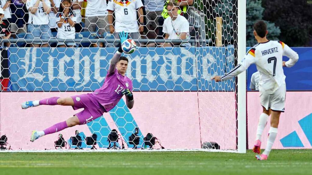 Paraguay elimina a Alemania en penaltis