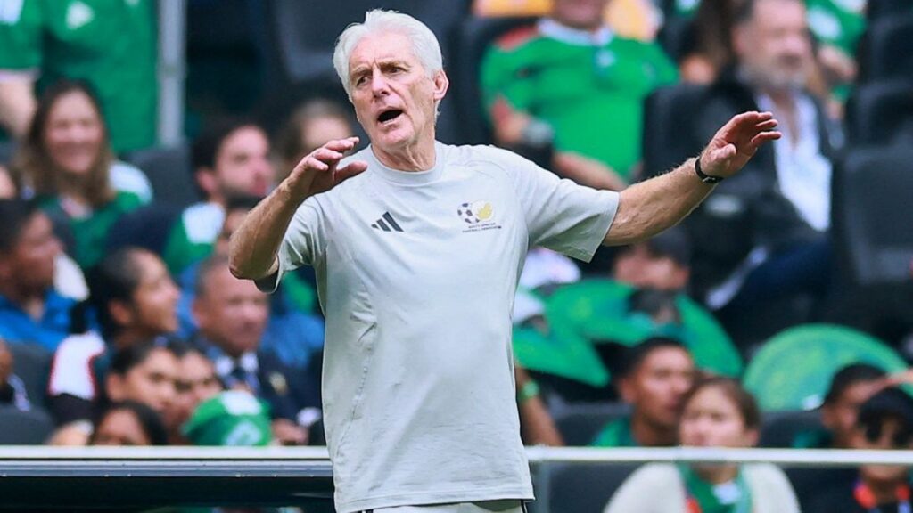 Hugo broos destaca el juego de Sudáfrica pese a la derrota