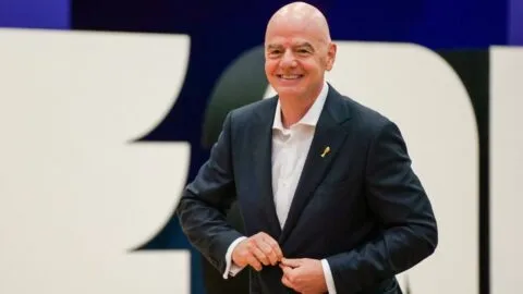 FIFA impone cláusulas de rescisión para todos los jugadores a partir de 2027