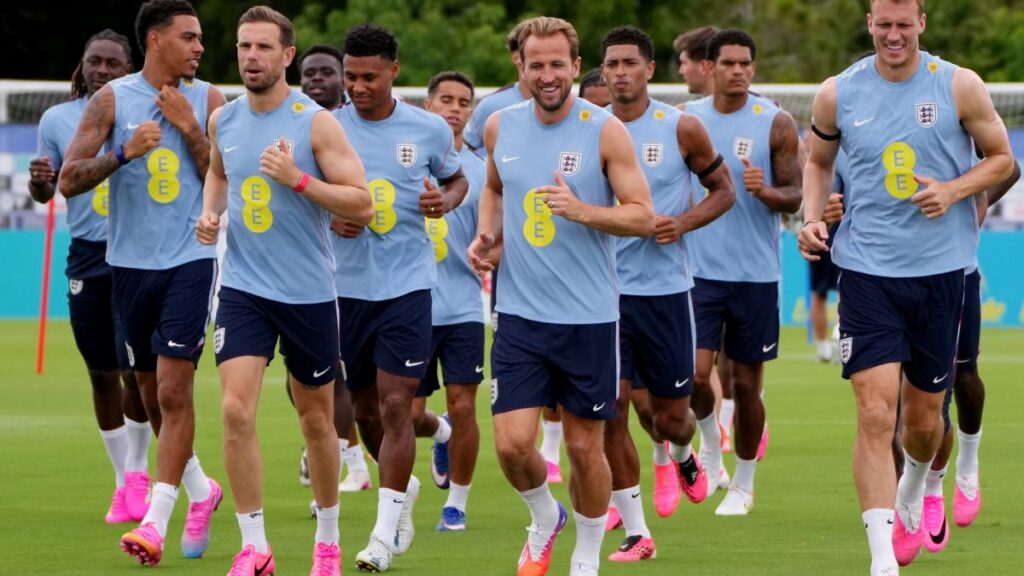 Inglaterra, afectada por robo de equipo a días de su debut en el Mundial