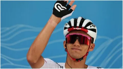 ¡Isaac del Toro se rezaga todavía más en el Tour Auvergne Rhone-Alpes 2026! Alex Baudin sigue como líder