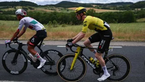 Isaac del Toro sube posiciones y Quinn Simmons gana la etapa 4 del Tour Auvergne Rhone-Alpes 2026