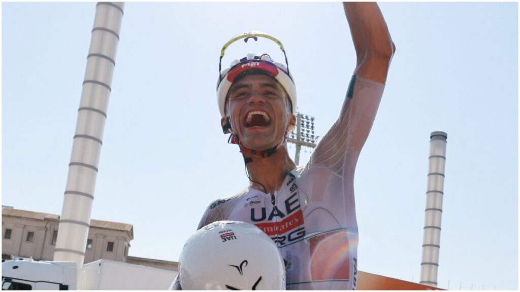 Isaac del Toro se convirtió en el segundo ciclista mexicano en ganar una etapa en el Tour de Francia tras la gesta que hizo el domingo 5 de julio | Reuters