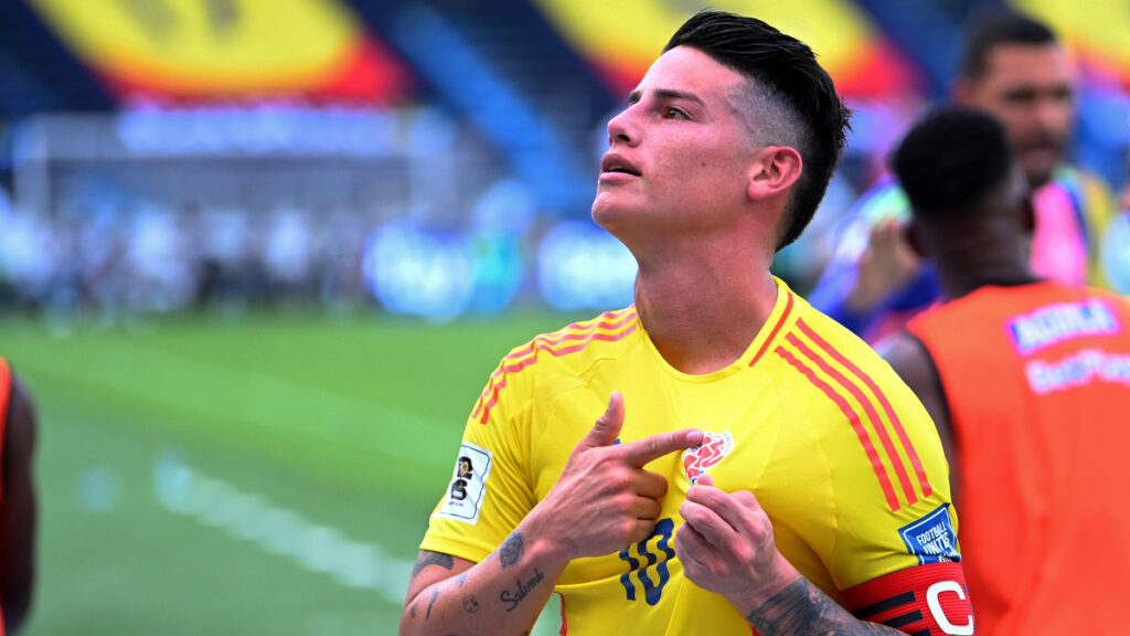 James Rodríguez, en un partido con la Selección Colombia. - Vizzor Image.