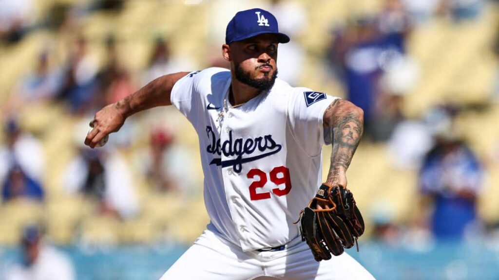 Jonathan Hernández, pitcher de los Dodgers