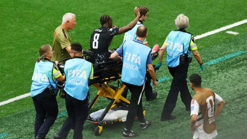 ¡Terrible! Ismael Koné sufre escalofriante lesión ante Qatar