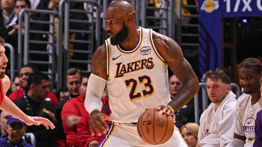 LeBron James dejará a los Lakers