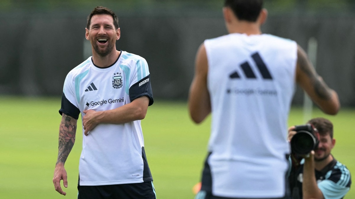 Lionel Messi en sus entrenamientos con Argentina. Foto: JUAN MABROMATA / AFP