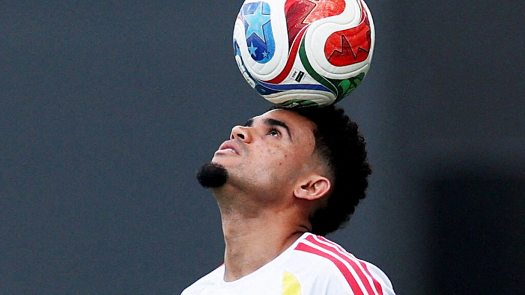 Luis Díaz, en un entrenamiento. - Paul Childs, Reuters.