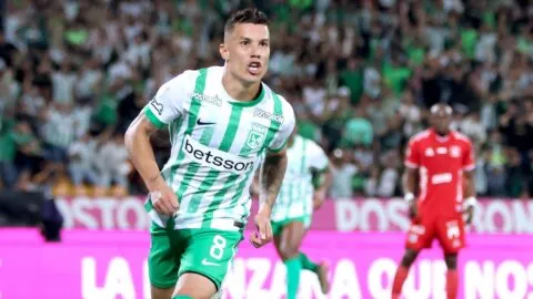 Ojo, Nacional: a Matheus Uribe le sale pretendiente desde el fútbol peruano