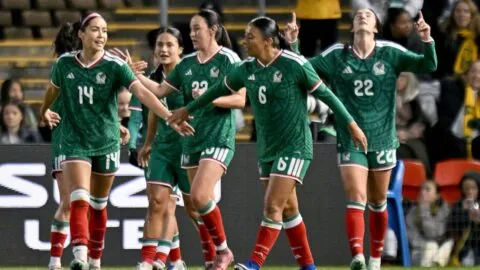 México supera a Australia con gol al último minuto