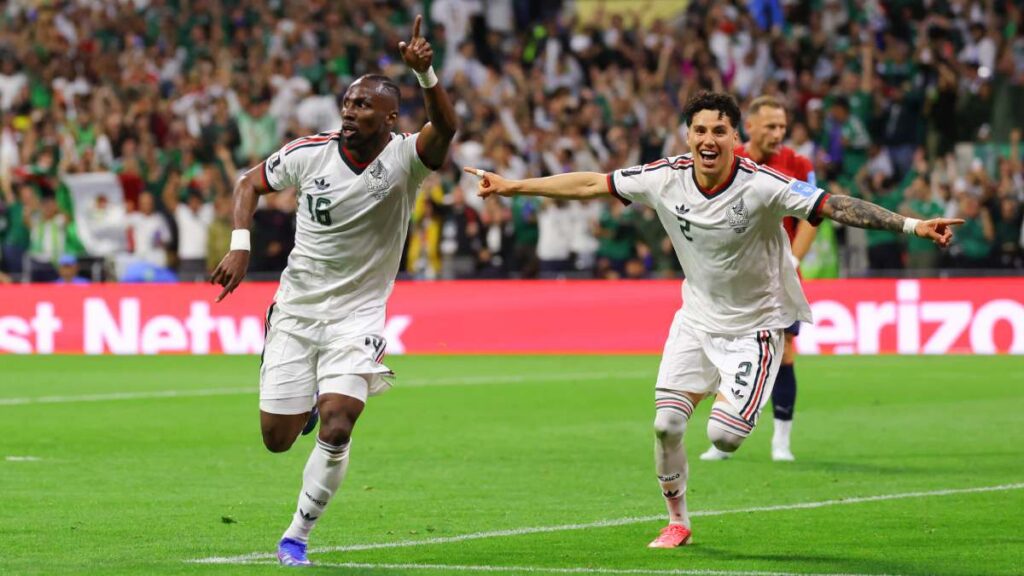 México se lleva el triunfo 2-0 sobre Croacia y firma una fase de grupos perfecta