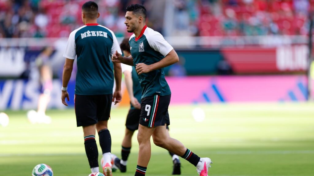 México realiza el calentamiento previo en el Estadio Guadalajara