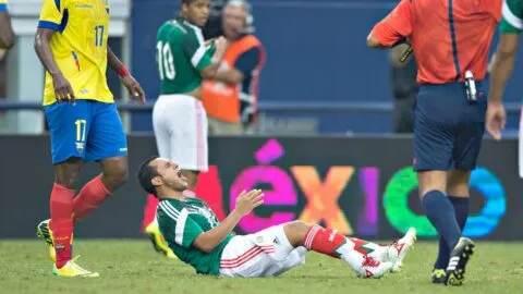 La herida que México no olvida ante Ecuador: la lesión del Chapito Montes