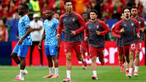 Portugal vs RD Congo en vivo el partido: Las selecciones ya salen a calentar