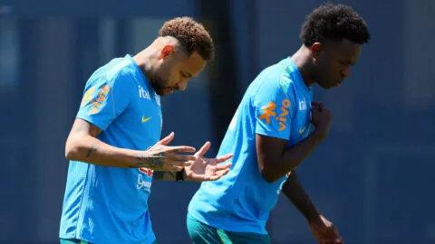 Neymar ya trabaja al ritmo del grupo y se acerca a su regreso con Brasil