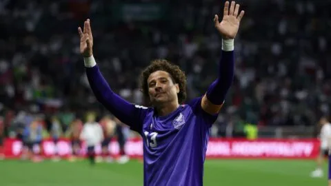 Mbappé, Infantino, Checo Pérez y el mundo se rinden ante Guillermo Ochoa