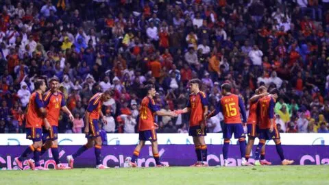 Perú vs España en vivo: Vélez descuenta en Puebla