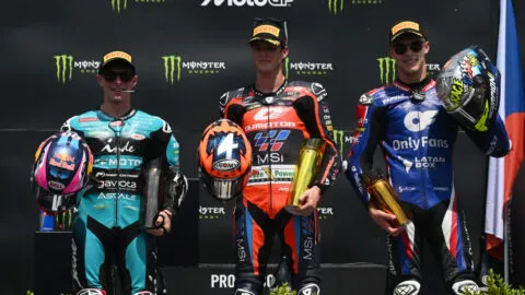 ¡Por una curva! David Alonso roza el triunfo de Moto2 en República Checa
