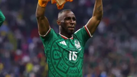 Julián Quiñones destaca la unidad en la selección mexicana tras victoria ante Ecuador