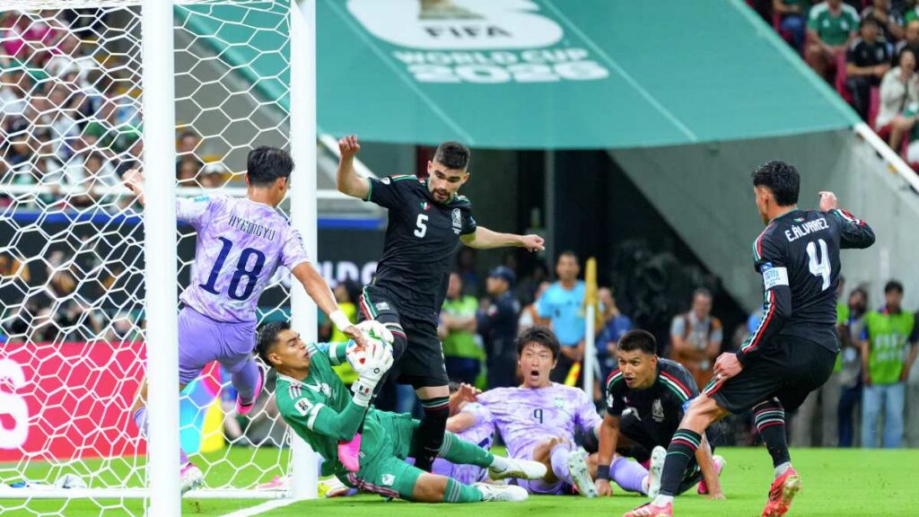 Rangel lidera a México para mantener portería en cero en el Mundial.