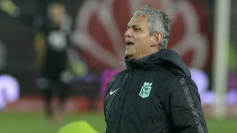Reinaldo Rueda ya habría tomado decisión sobre volver a dirigir a Atlético Nacional