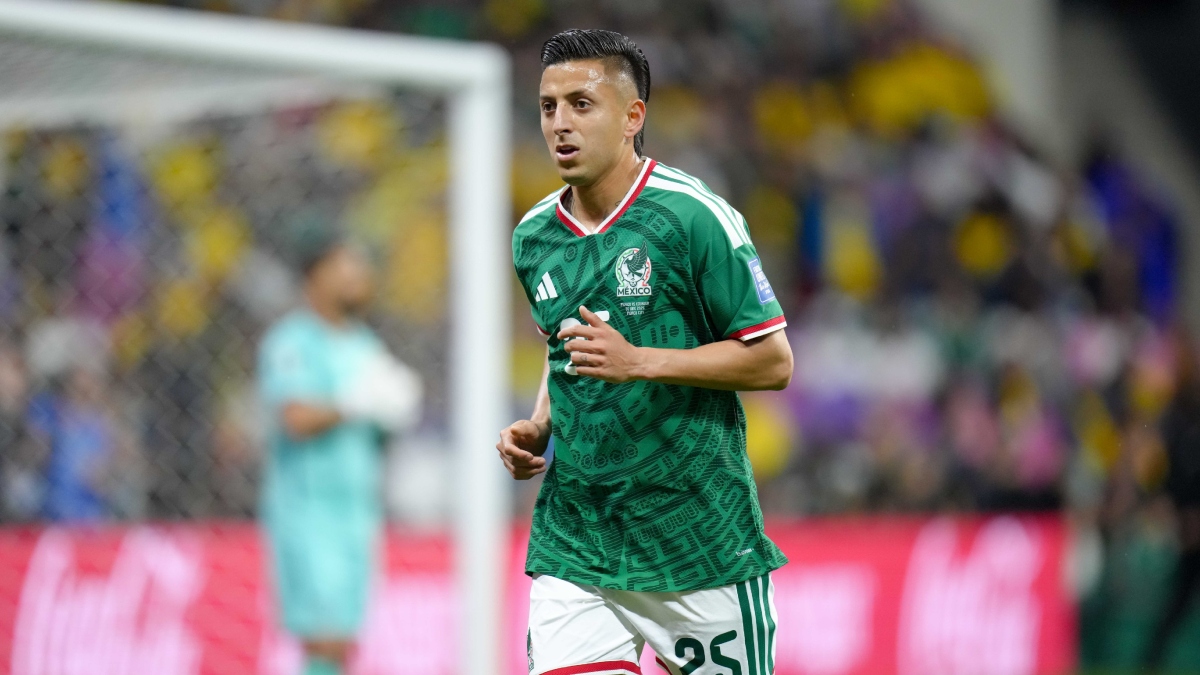 Roberto Alvarado, Julián Quiñones y Gil Mora destacan ante Ecuador en los dieciseisavos de final - ClaroSports