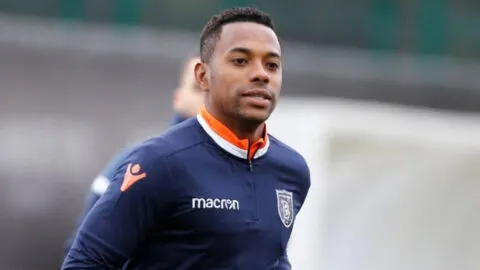Robinho, el "heredero" de Pelé que acabó en la cárcel: sus goles y triunfos con Brasil