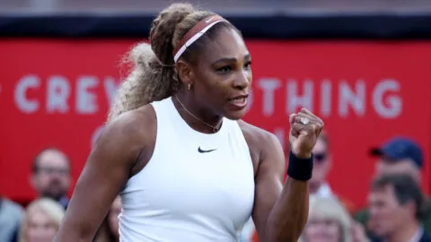 Serena Williams regresa con victoria tras casi cuatro años fuera de las canchas