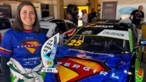 Tatiana Calderón logra su primer podio en la NASCAR Brasil Series