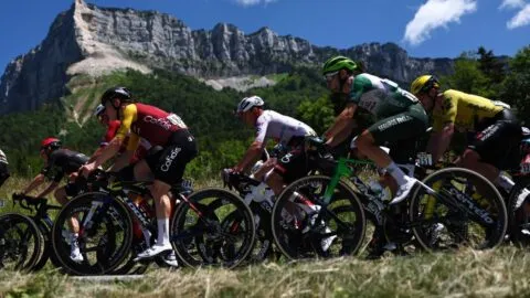 Isaac del Toro en el Tour Auvergne Rhone-Alpes 2026 en vivo: ¡El mexicano se mete al top 10!