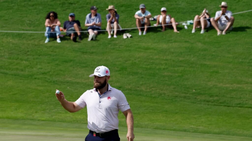 Tyrrell Hatton, golfista inglés de Legion XIII, ha estado en la punta desde la primera ronda del certamen realizado en España