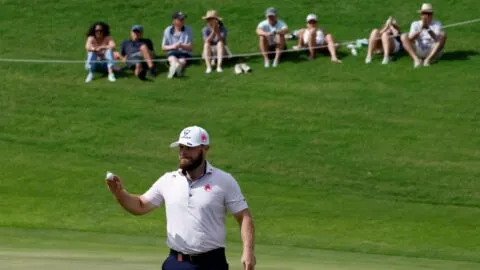 ¡Se mantiene en la cima! Tyrrell Hatton sigue de líder luego de la ronda 3 del LIV Golf Andalucía 2026