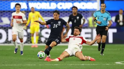 Amargo debut de Zendejas: Estados Unidos pierde de último segundo ante Turquía