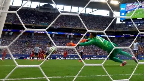 Uruguay vs Cabo Verde: error de la defensa y Cabo Verde se adelanta en el marcador