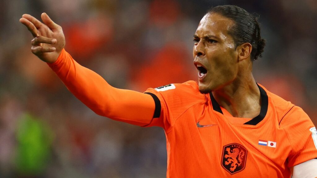 Virgil van Dijk en festejo de gol