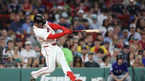 Willson Contreras: el venezolano más sorprendente de la temporada MLB 2026 — quién es y por qué su OPS de .897 lo pone entre los mejores bateadores latinos