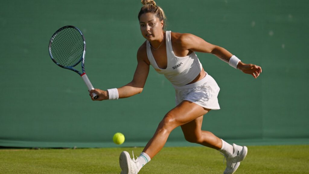 Renata Zarazúa cae ante Alexandra Eala en la primera ronda de Wimbledon 2026 