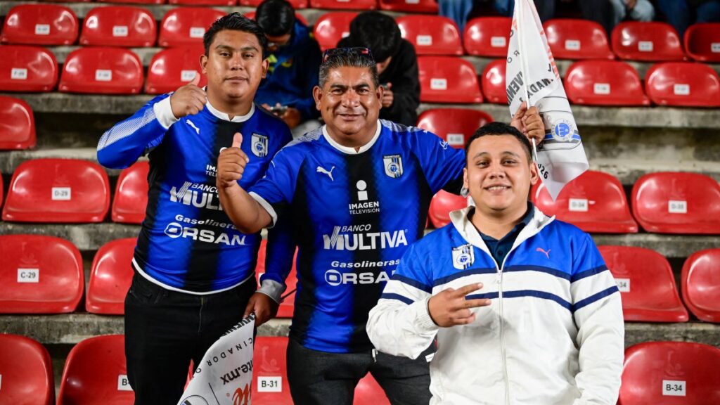 Afición de Querétaro en La Corregidora