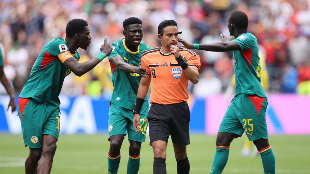 Said Martínez, clave en la resolución del Bélgica vs Senegal | ALEX GRIMM / GETTY IMAGES VIA AFP