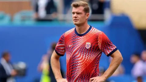 Alexander Sorloth, víctima de amenazas tras la eliminación de Noruega