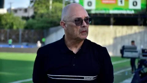 Alfredo Arias se despacha contra el arbitraje y felicita al Barranquilla FC por eliminar al Junior