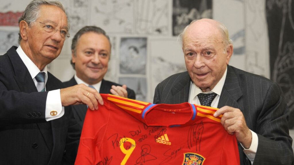 Di Stéfano jugó para España y Argentina