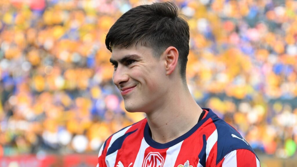 Armando González fue el referente goleador de Chivas