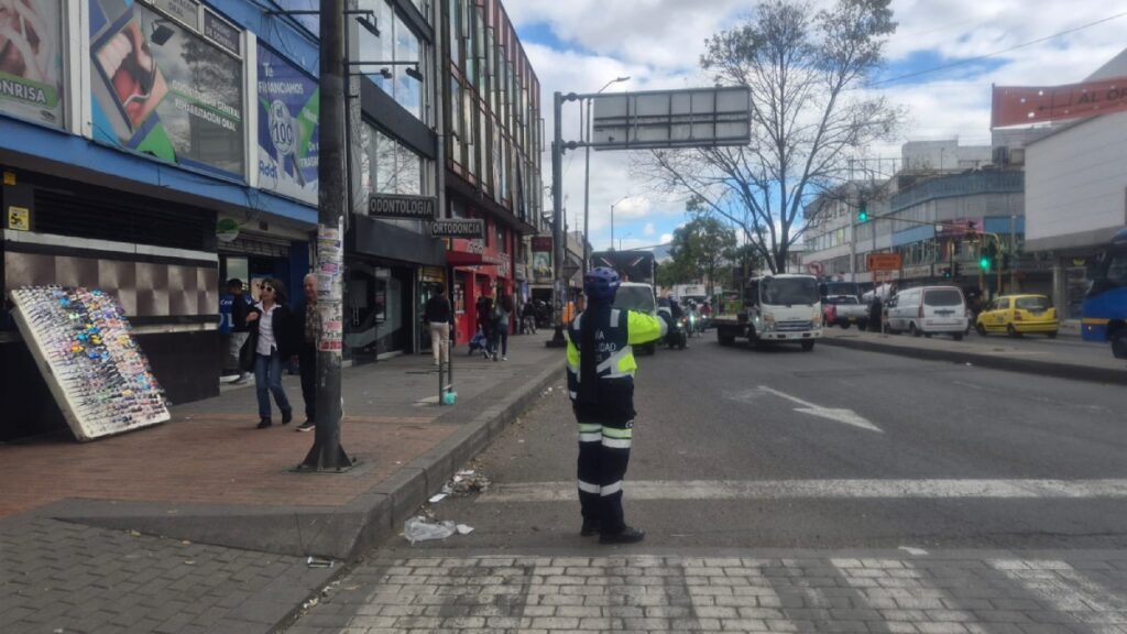 Autoridades de tránsito en Bogotá