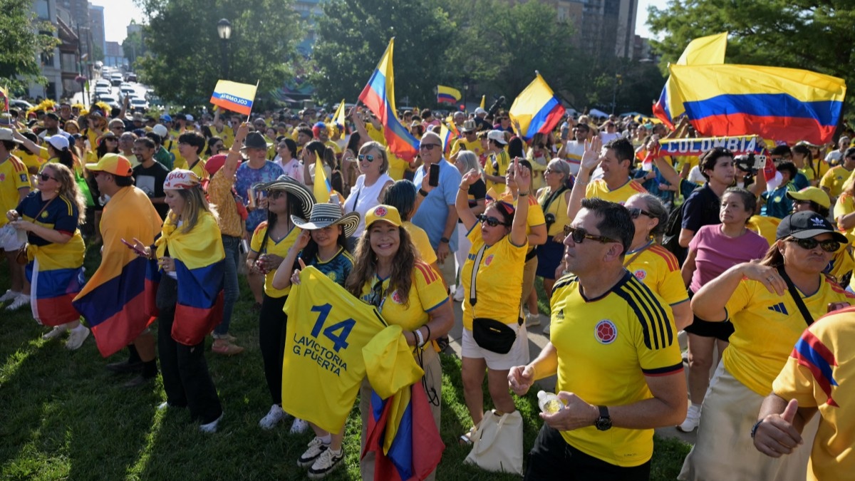 Colombianos ondean sus banderas en los parques de Kansas City